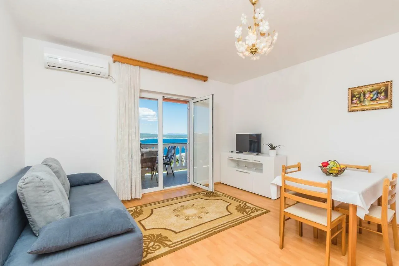 Apartments Karalic Crikvenica 0*,