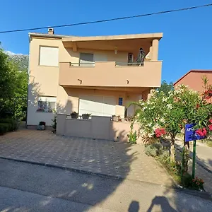 Calic Apartman Seline
