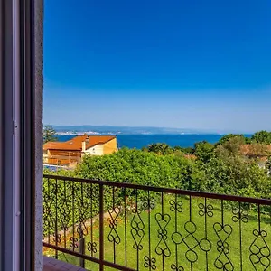 Roza Apartman Ičići