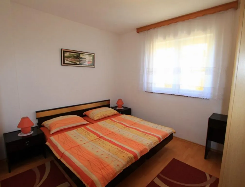 Apartments Karalic ツリクヴェニツァ
